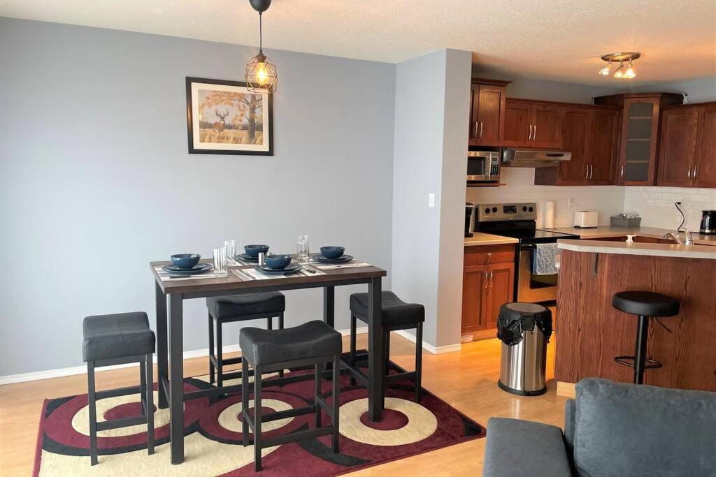 Spacious Duplex Camrose Zewnętrze zdjęcie